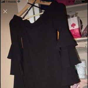 Black ruffle dress size 2 fit like 6